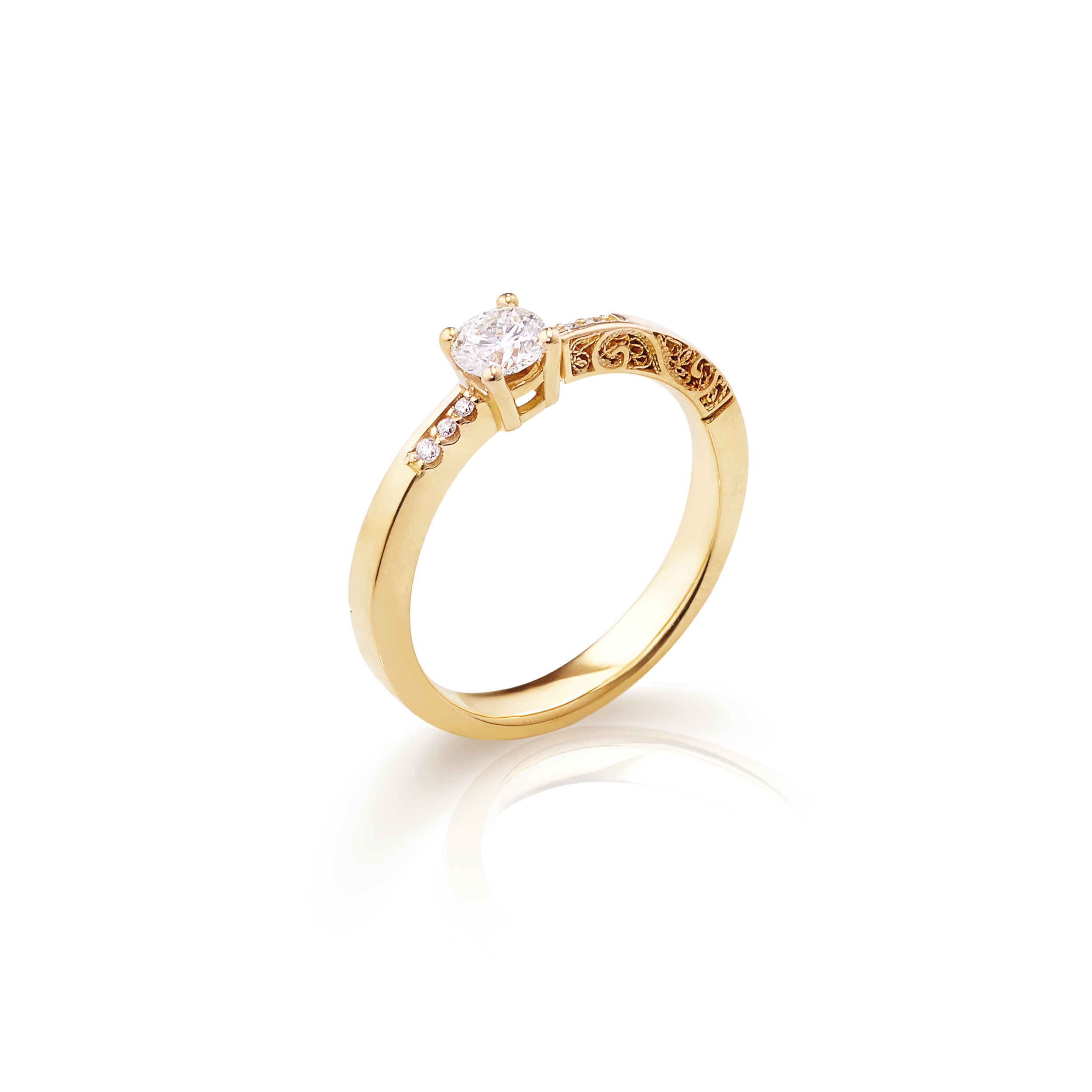 Anel Filigrana Diamantes Ouro Amarelo 0,05 CT + GIA 0,32 CT Joalharia do Carmo