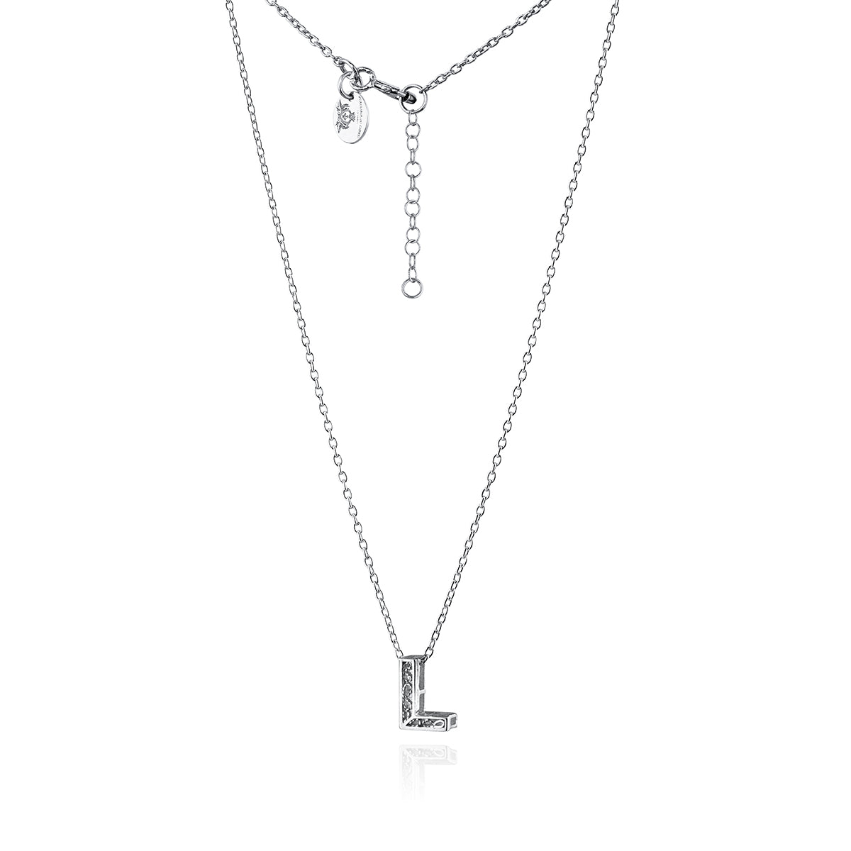 Collar con la letra L