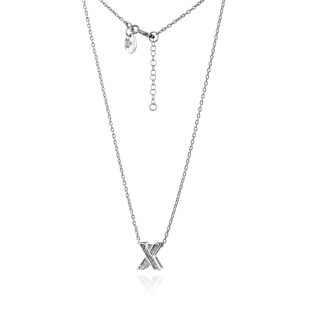Collar con la letra X
