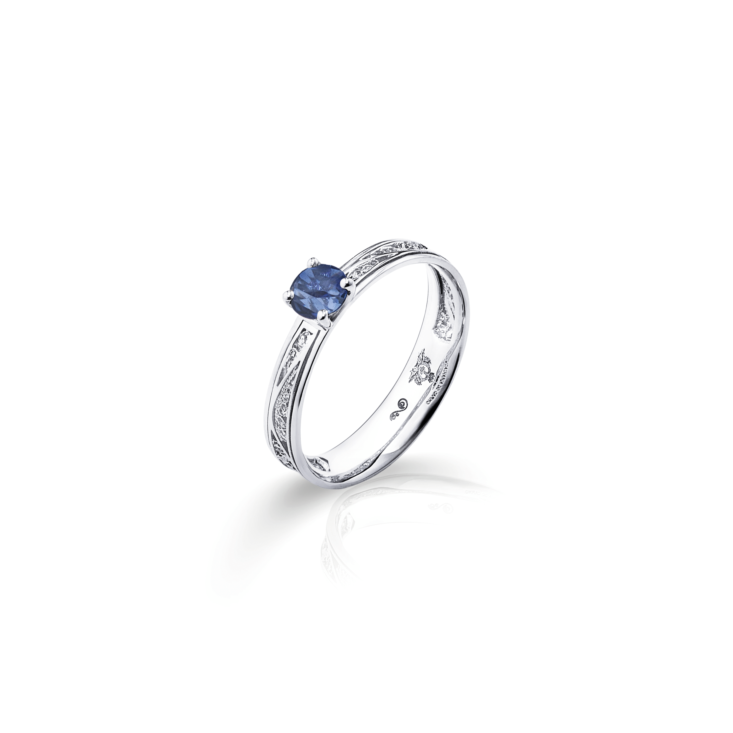 Anel Filigrana Safira Ouro Branco 0,50 CT Joalharia do Carmo